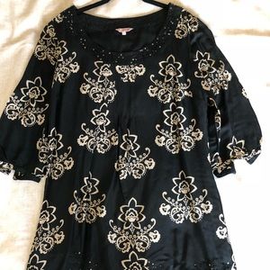 Fun party dress light and comfy